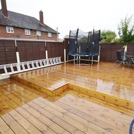 Fabulous 3 Bedroom House , Sleeps Up To 5-7 Guest. South Ockendon Exteriér fotografie