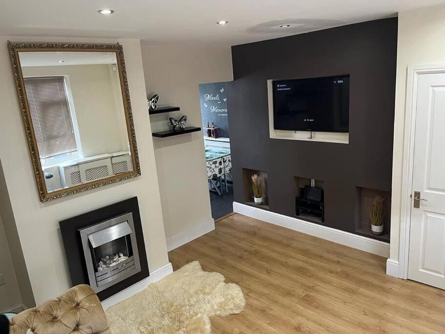 Fabulous 3 Bedroom House , Sleeps Up To 5-7 Guest. South Ockendon Exteriér fotografie
